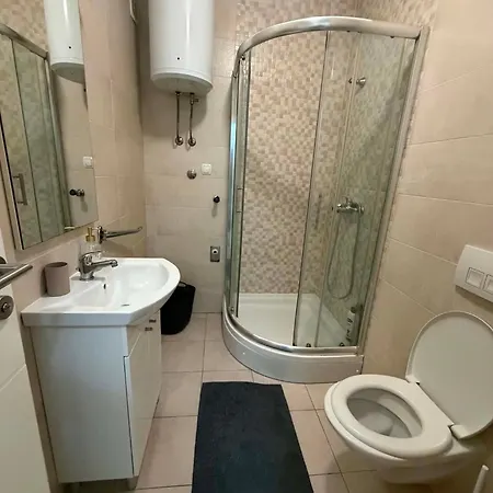 14 Apartman *